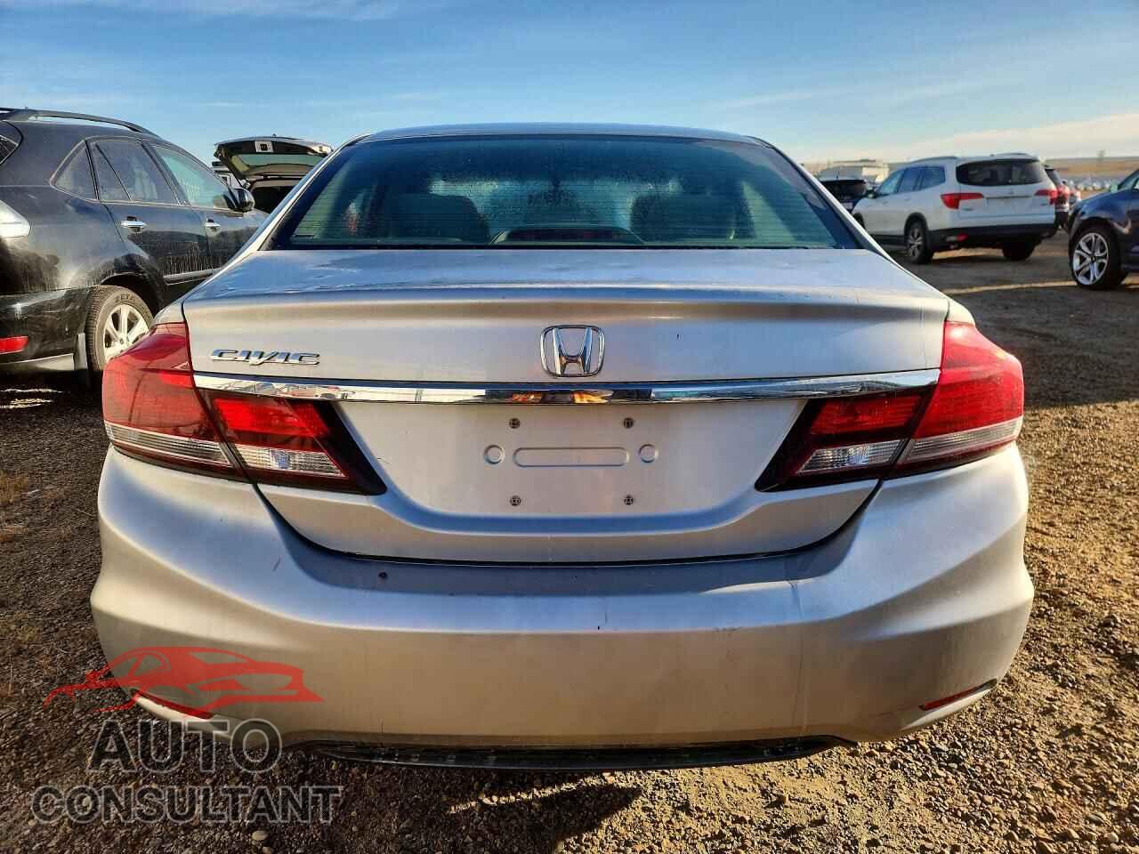 HONDA CIVIC 2013 - 2HGFB2F44DH018630