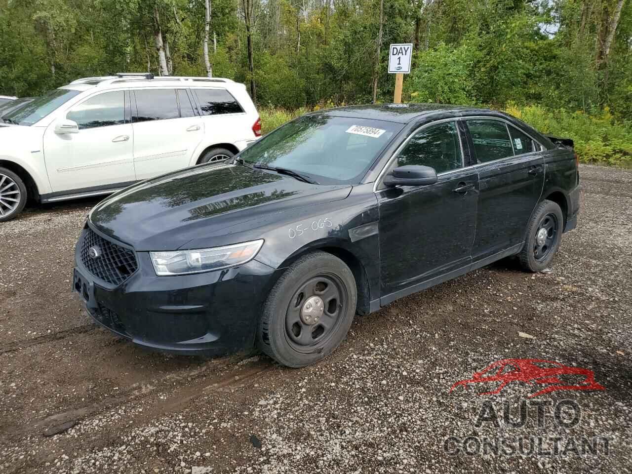 FORD TAURUS 2017 - 1FAHP2MK5HG130600