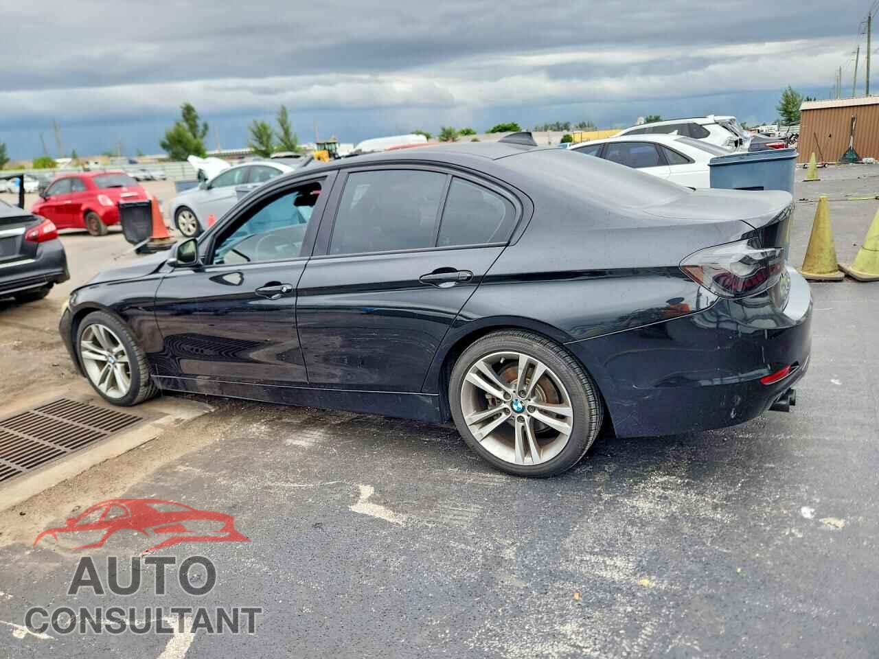BMW 3 SERIES 2013 - WBA3C1C59DF436685