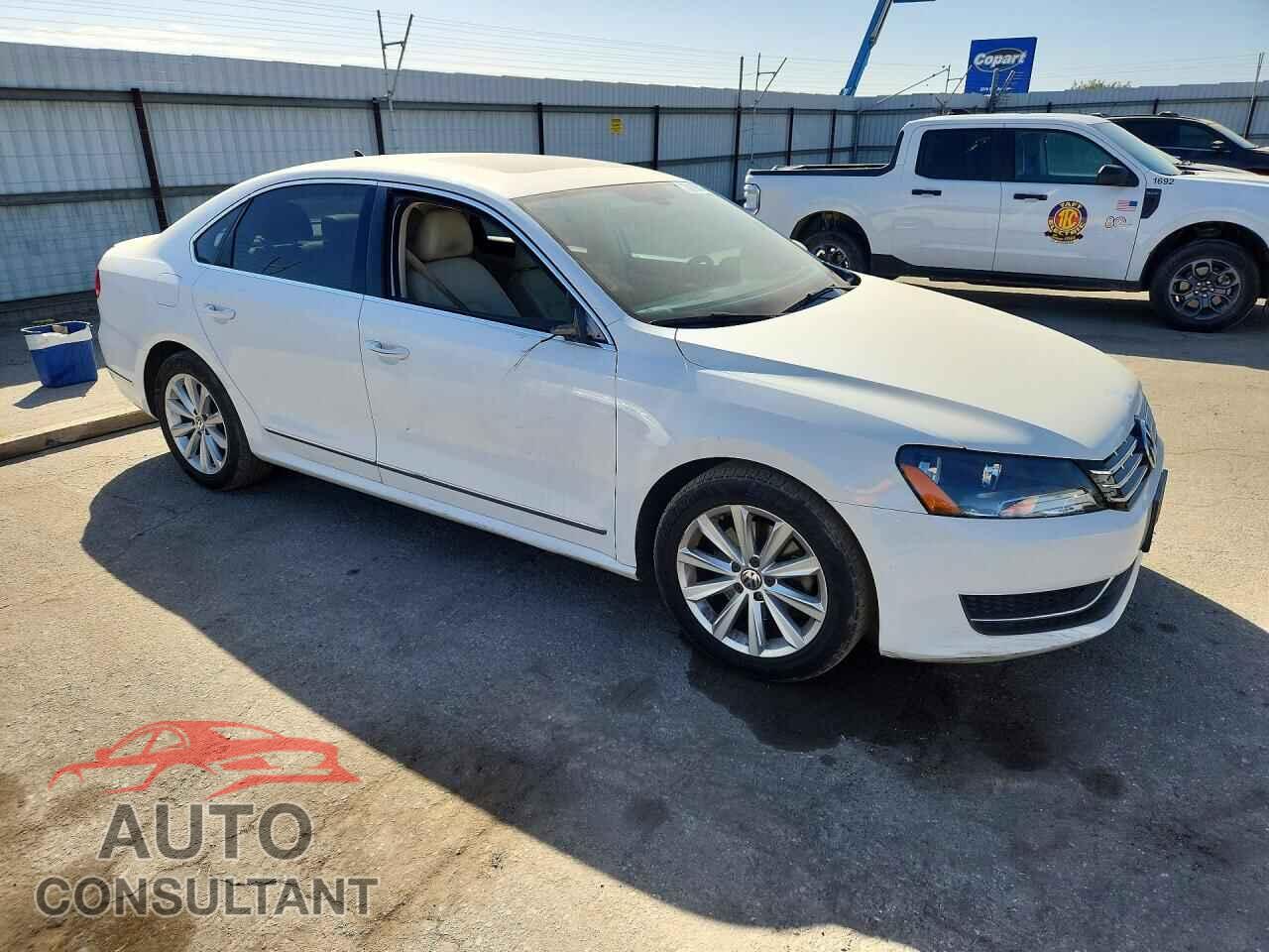 VOLKSWAGEN PASSAT 2012 - 1VWCP7A38CC065611