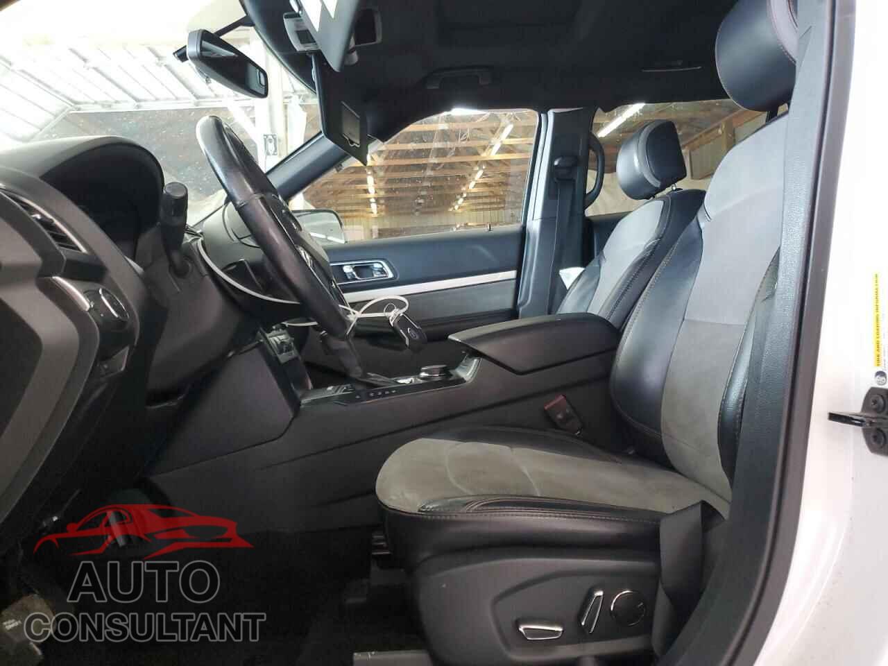 FORD EXPLORER 2017 - 1FM5K8D84HGC28273