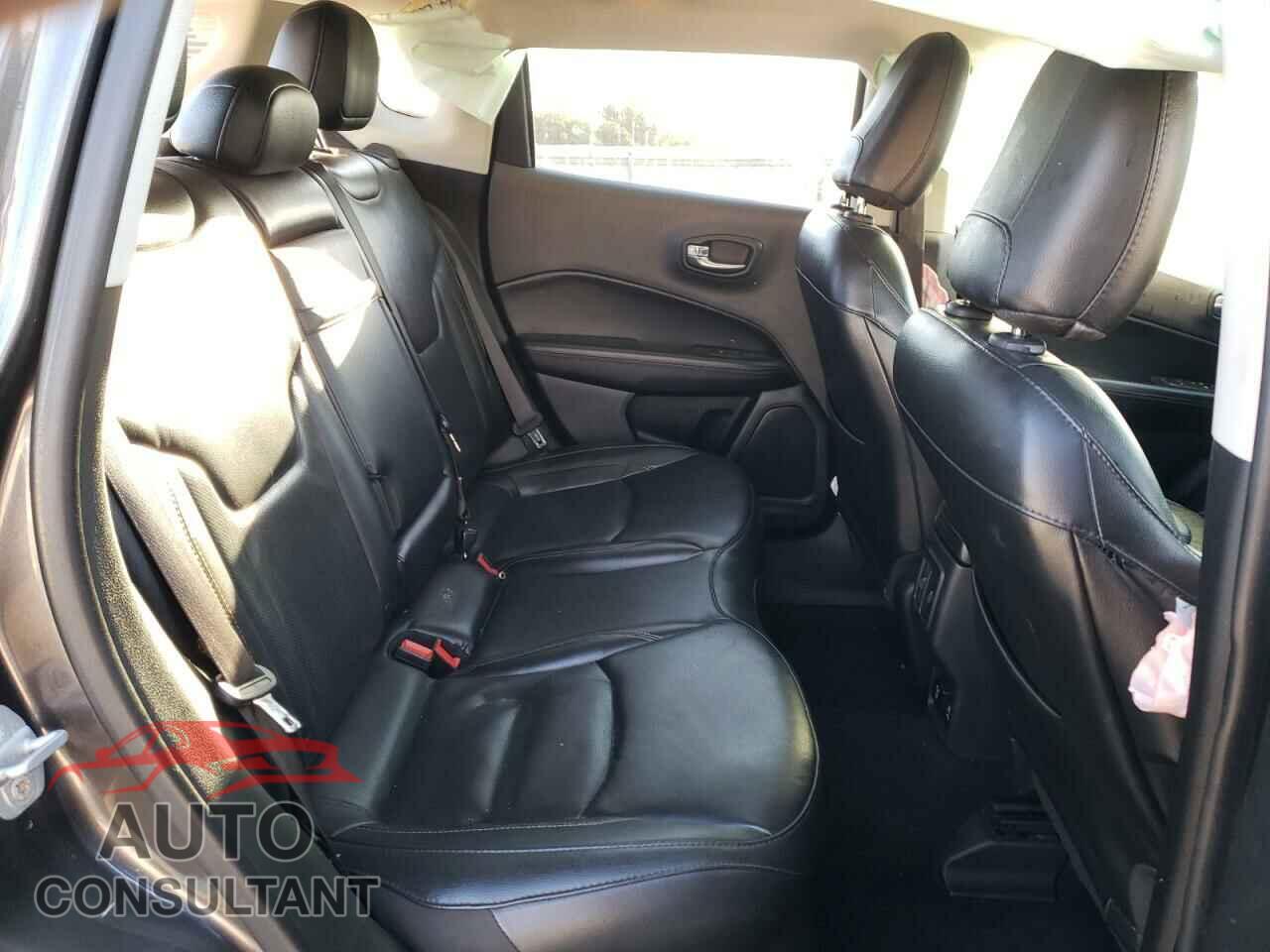 JEEP COMPASS 2019 - 3C4NJCCB8KT725823