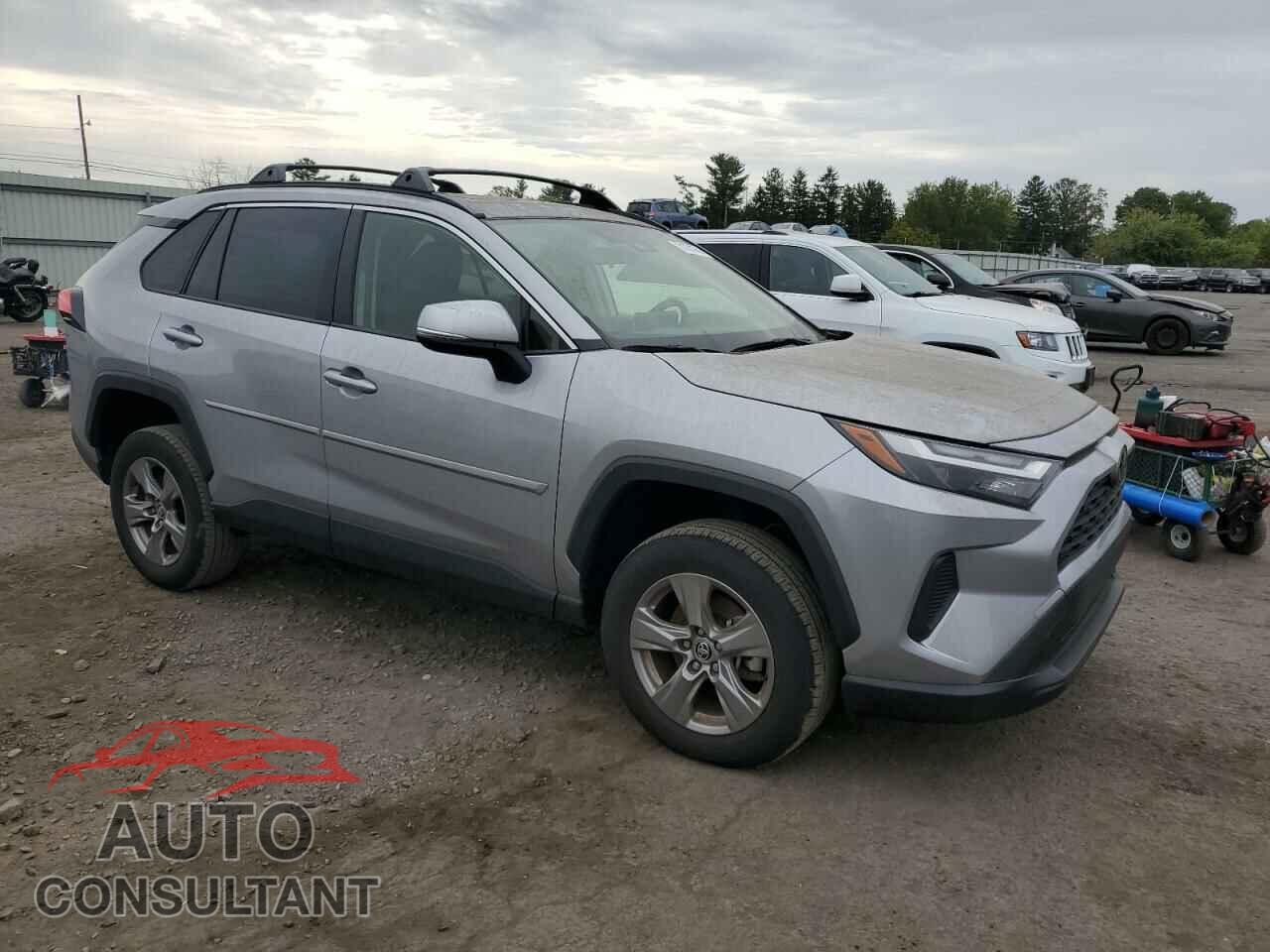 TOYOTA RAV4 2023 - JTMP1RFV4PD094387
