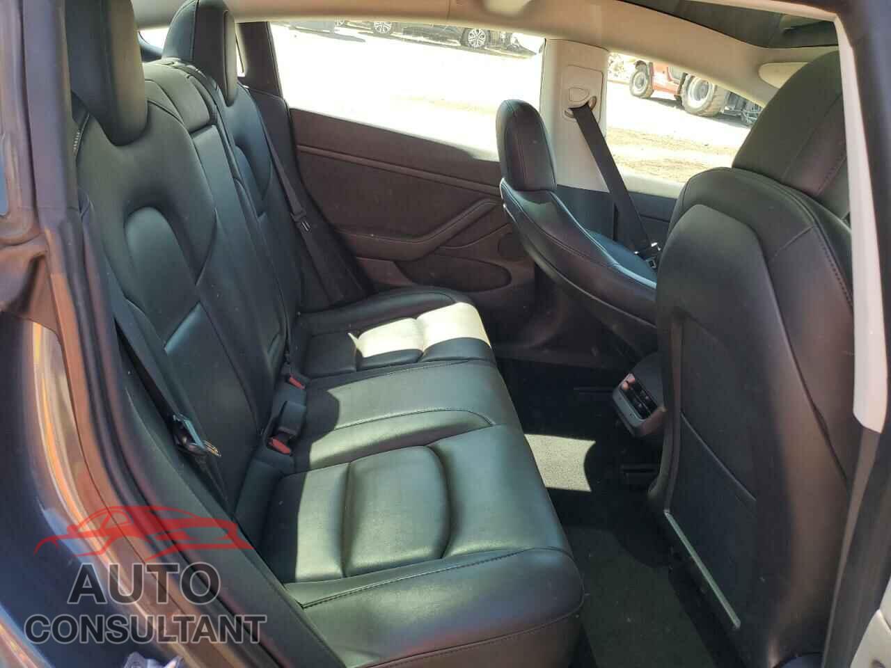 TESLA MODEL 3 2023 - 5YJ3E1EA4PF451868