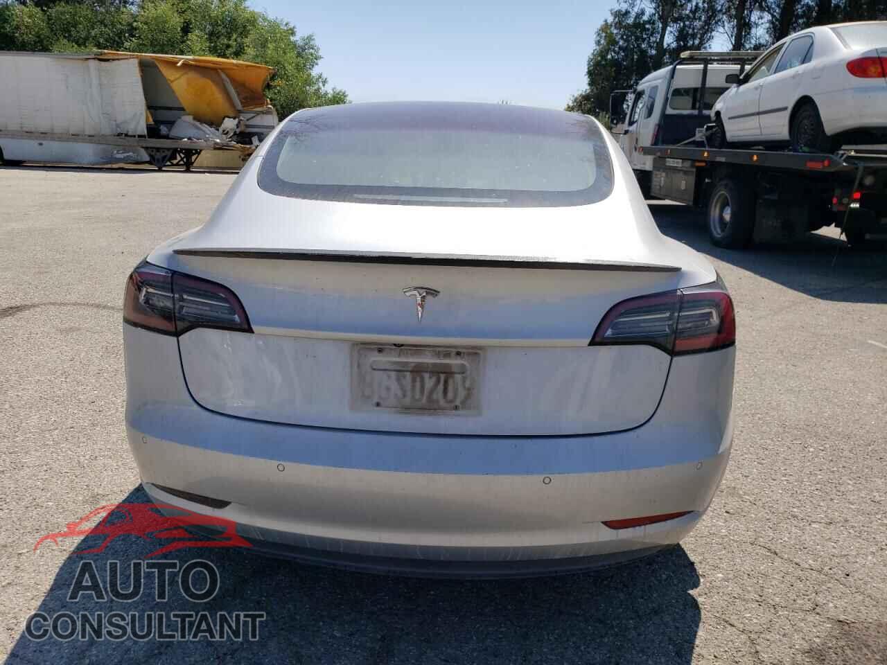 TESLA MODEL 3 2018 - 5YJ3E1EB0JF083446