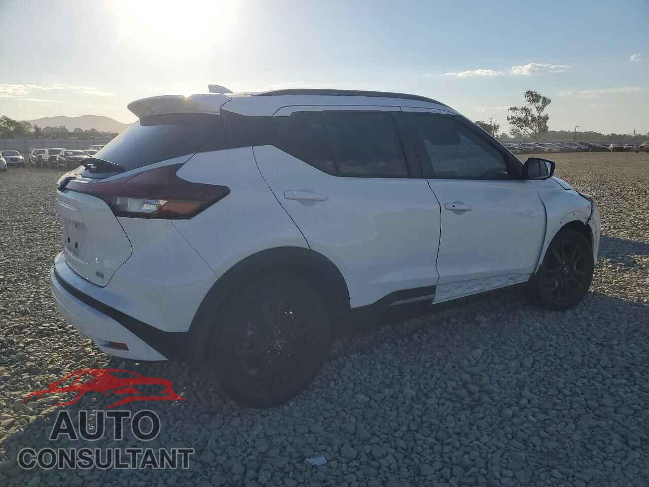 NISSAN KICKS 2023 - 3N1CP5DVXPL476784