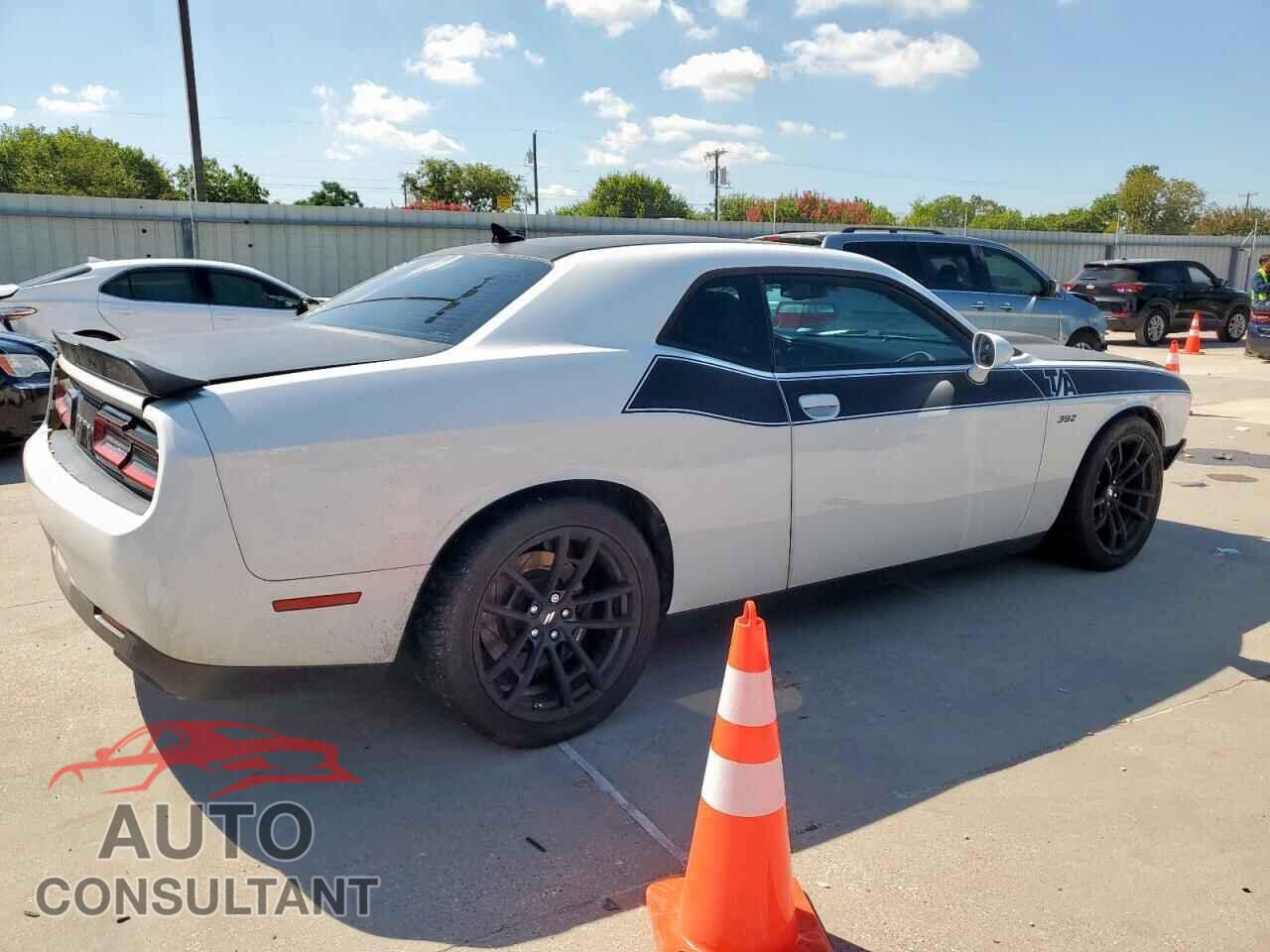 DODGE CHALLENGER 2018 - 2C3CDZFJ5JH172550