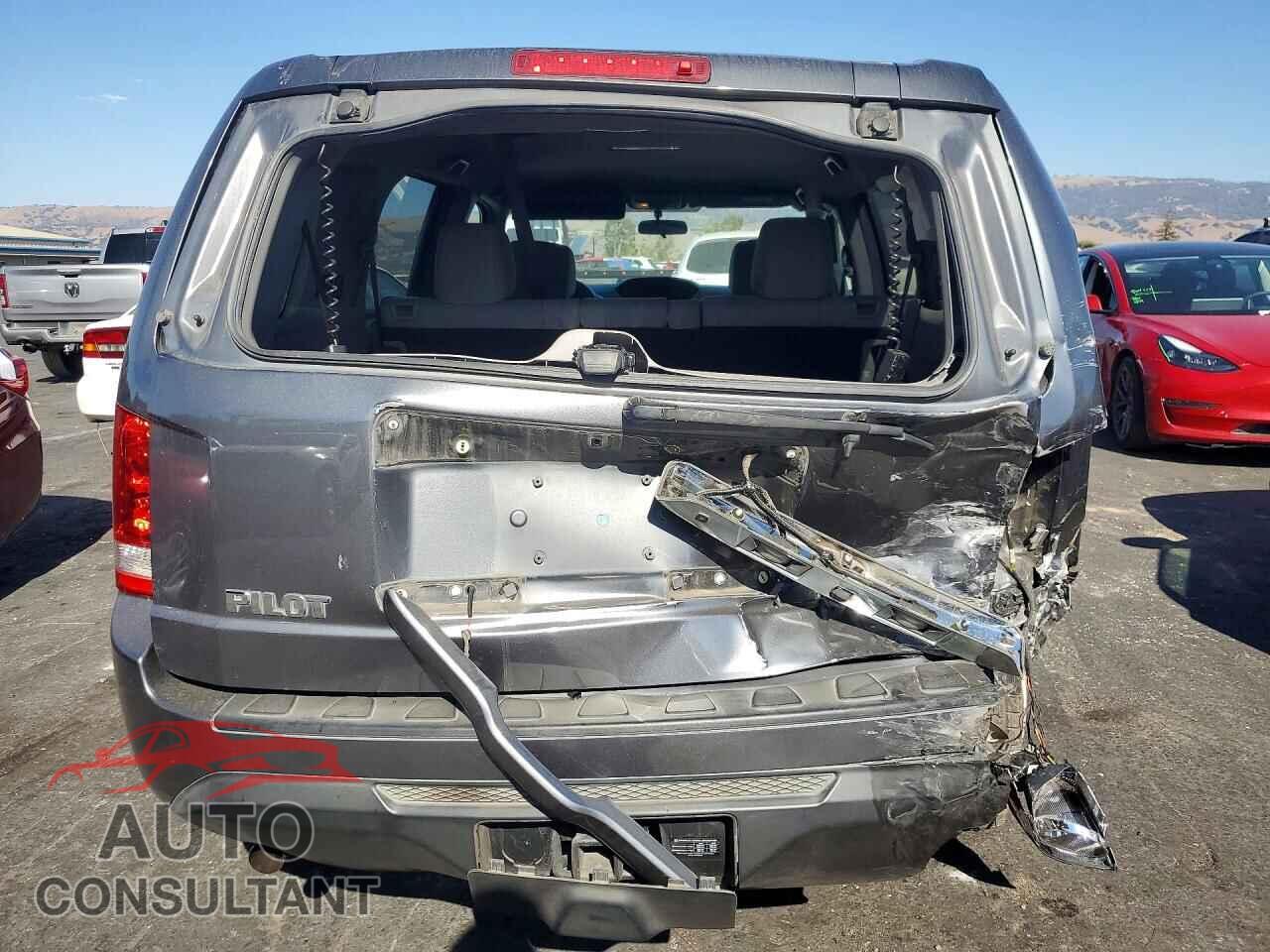 HONDA PILOT 2013 - 5FNYF3H24DB031025