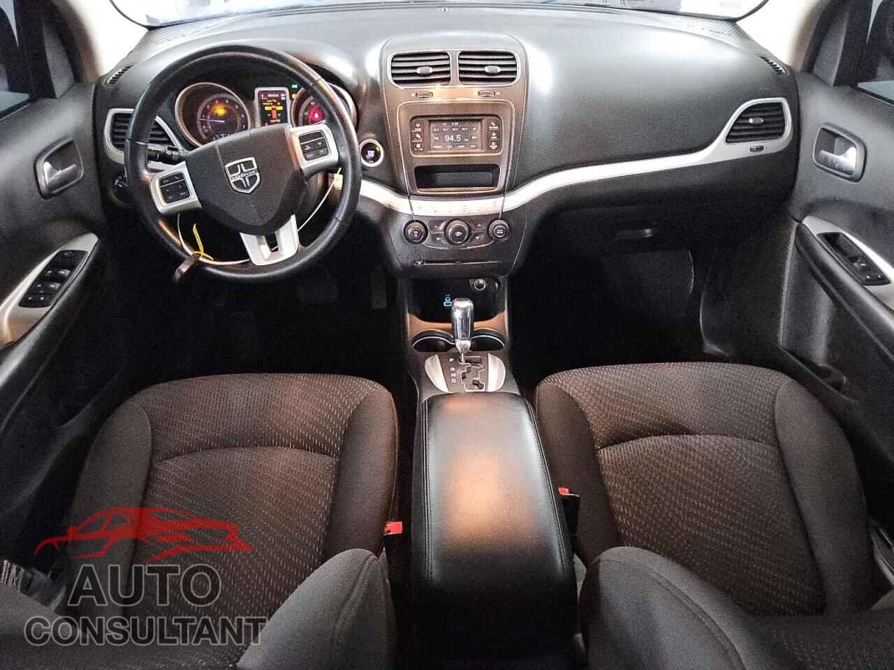 DODGE JOURNEY 2017 - 3C4PDCAB3HT581044