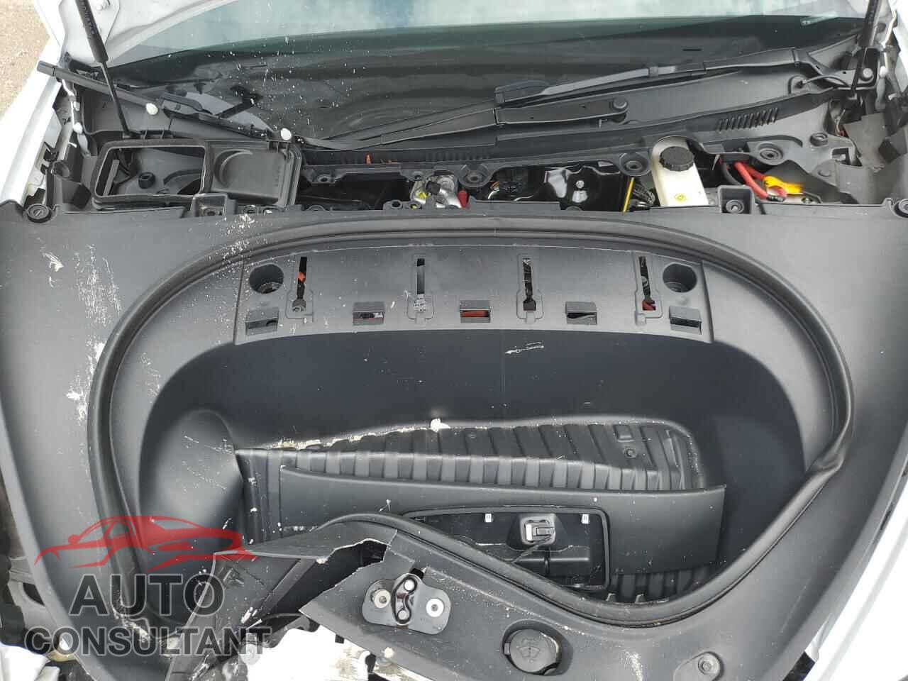 TESLA MODEL 3 2024 - 5YJ3E1EA4RF733219