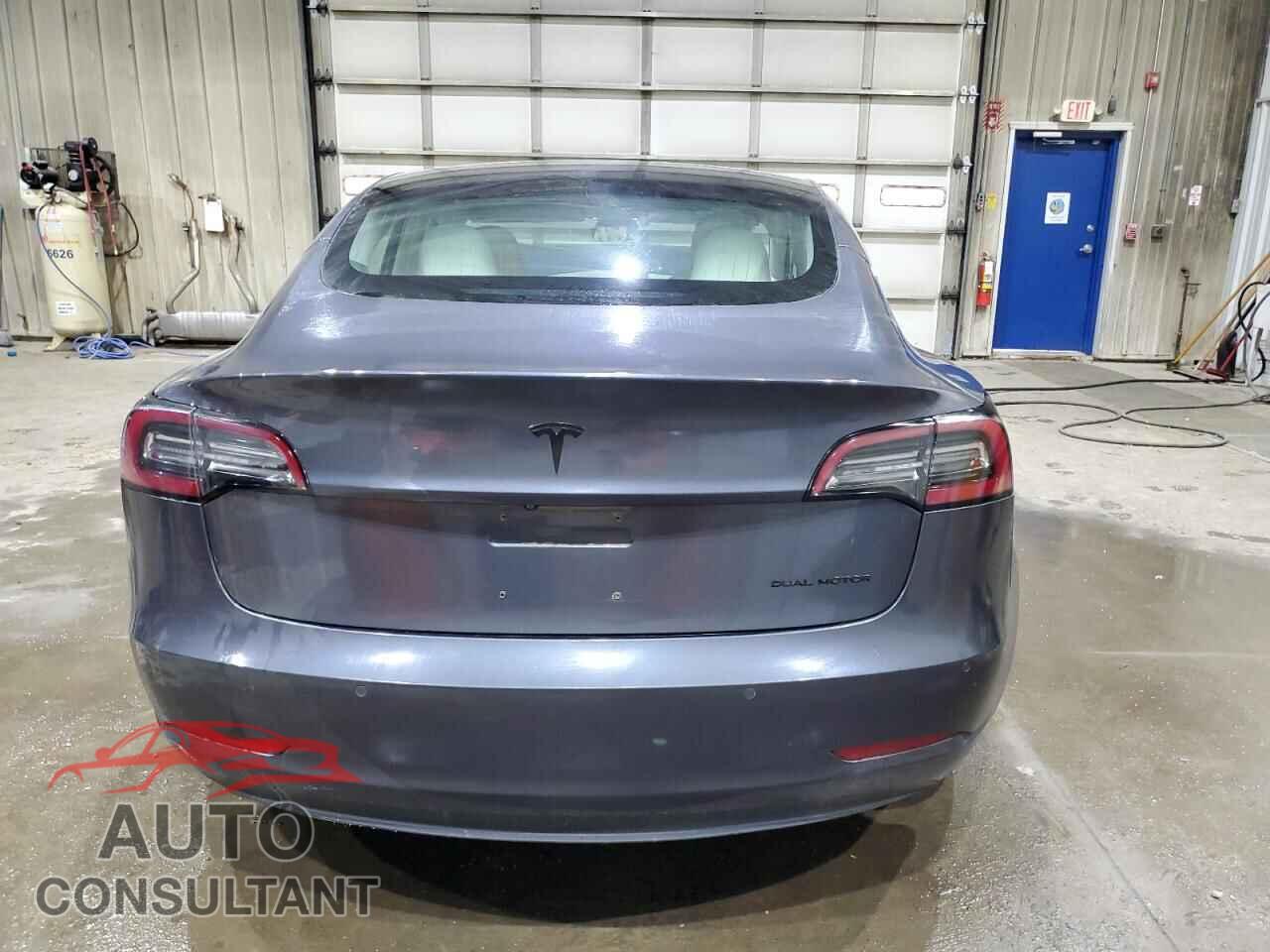 TESLA MODEL 3 2018 - 5YJ3E1EB4JF099469