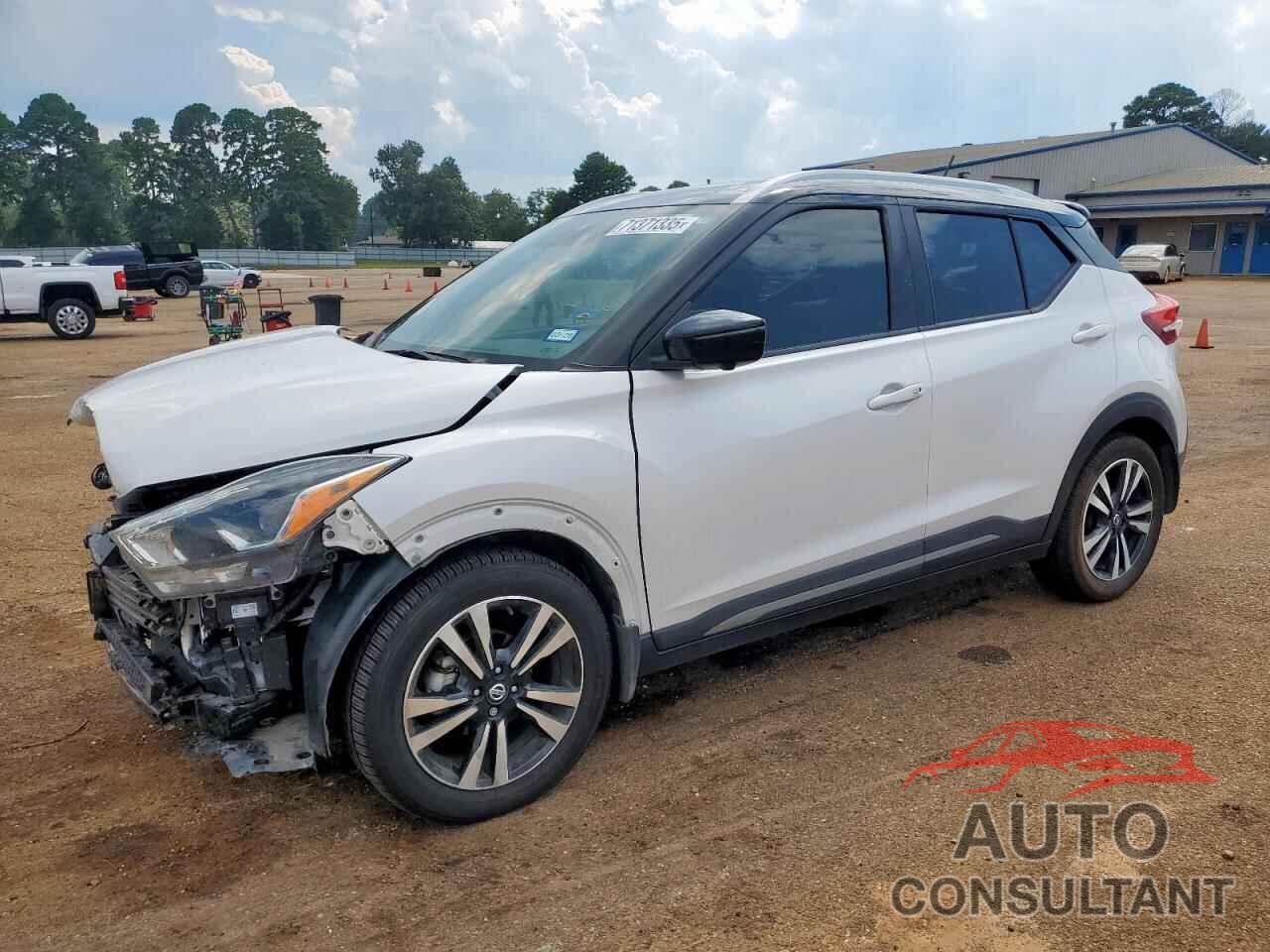 NISSAN KICKS 2020 - 3N1CP5DVXLL532491