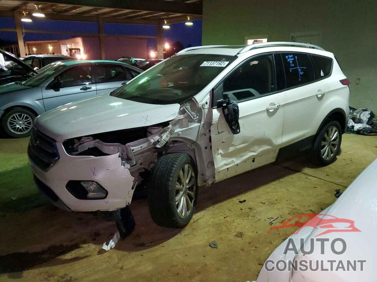 FORD ESCAPE 2017 - 1FMCU0JD5HUB14398