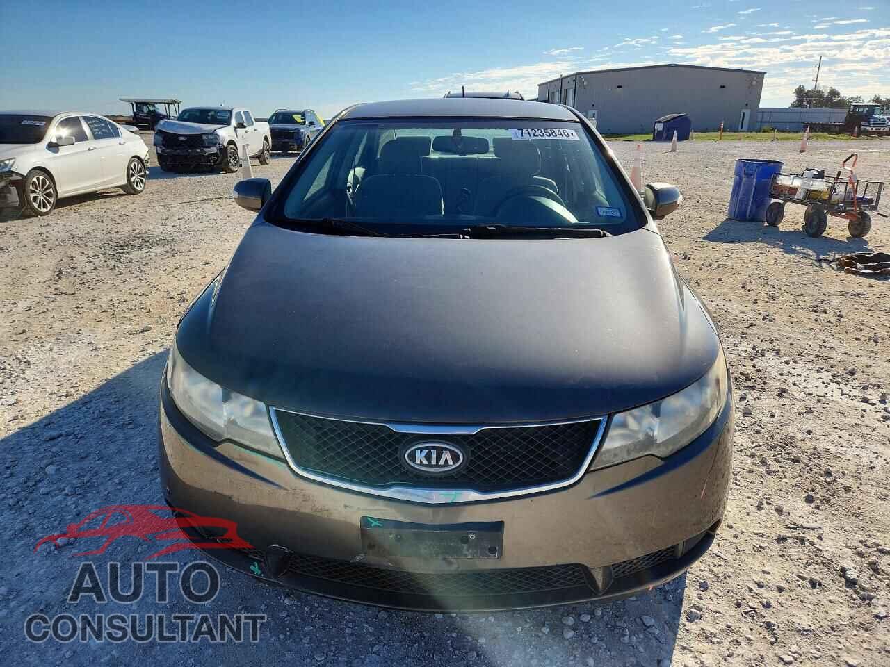 KIA FORTE 2010 - KNAFU4A27A5259642