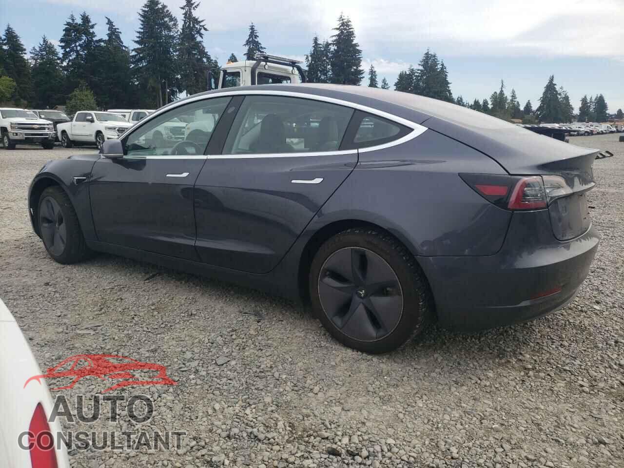 TESLA MODEL 3 2018 - 5YJ3E1EA5JF037327