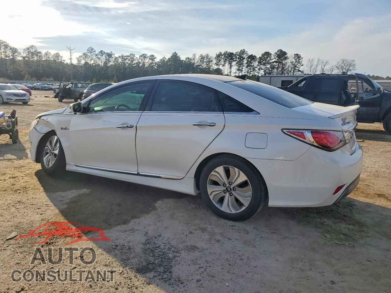 HYUNDAI SONATA 2013 - KMHEC4A41DA075064