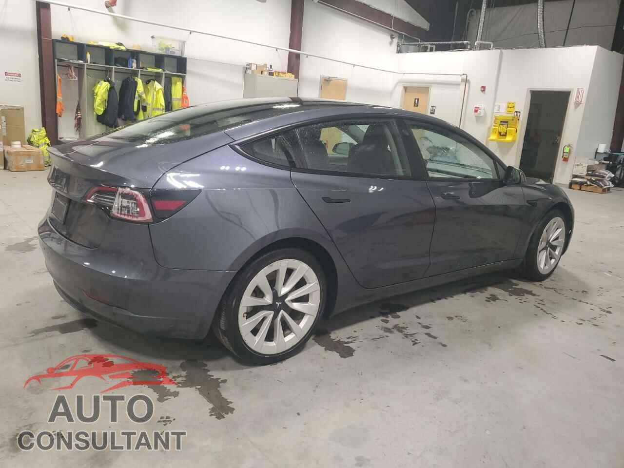 TESLA MODEL 3 2022 - 5YJ3E1EA5NF288290