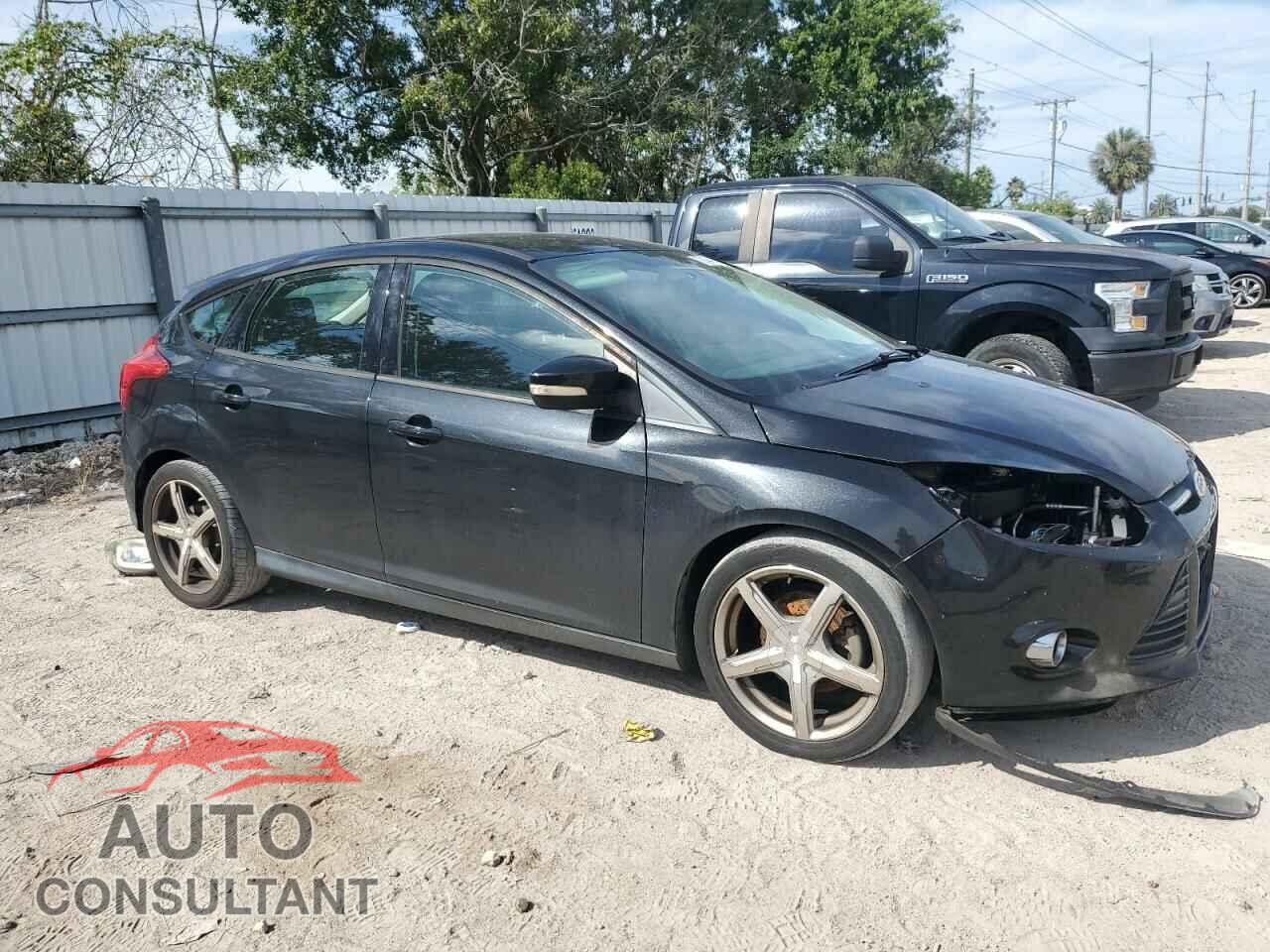 FORD FOCUS 2013 - 1FADP3K21DL312044
