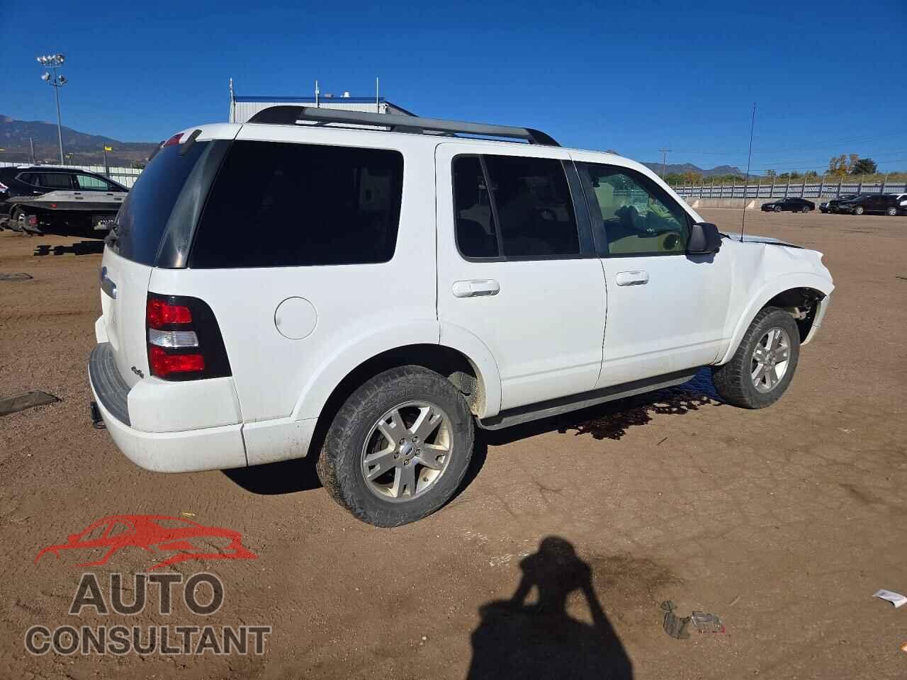 FORD EXPLORER 2009 - 1FMEU73E69UA15615
