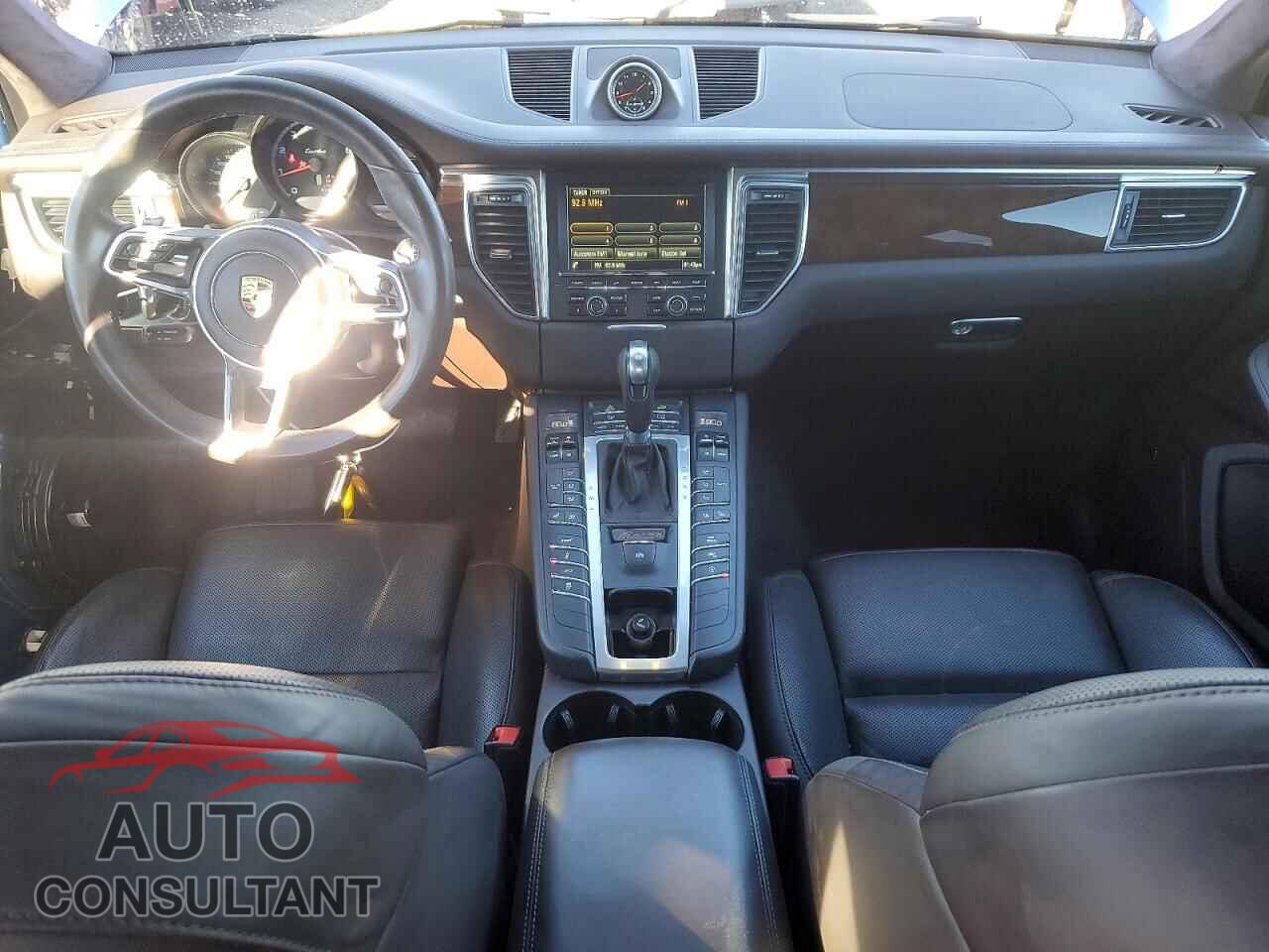 PORSCHE MACAN 2016 - WP1AF2A50GLB95047