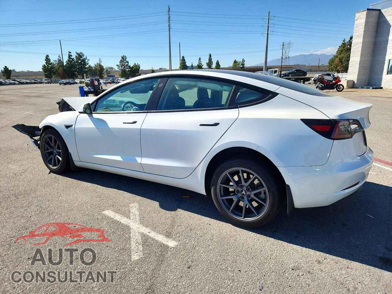 TESLA MODEL 3 2023 - 5YJ3E1EA5PF563076