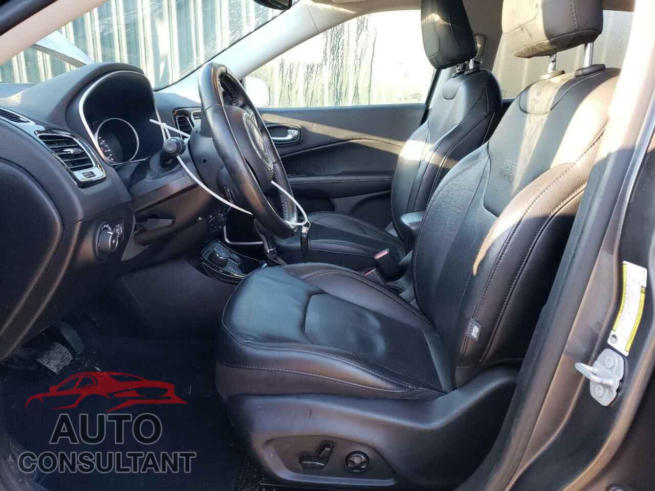 JEEP COMPASS 2019 - 3C4NJDCB4KT812236