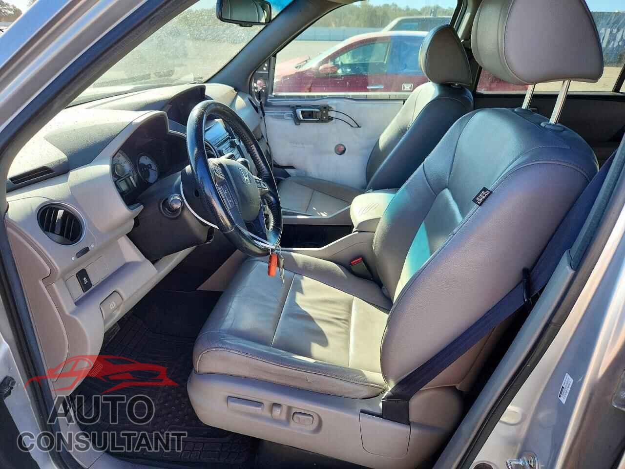 HONDA PILOT 2012 - 5FNYF3H77CB025942
