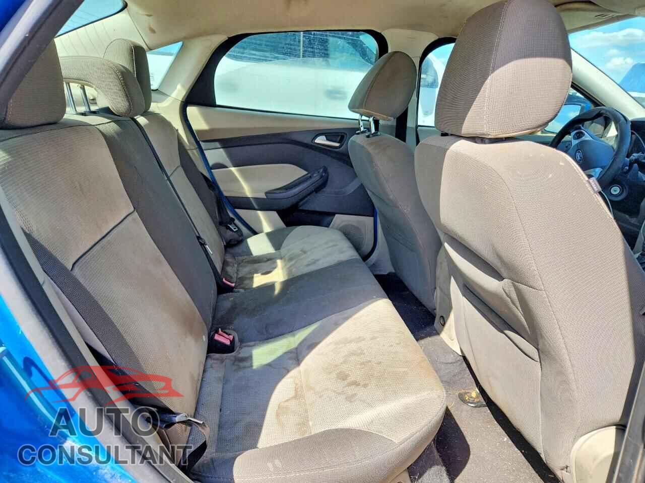 FORD FOCUS 2014 - 1FADP3F25EL117494