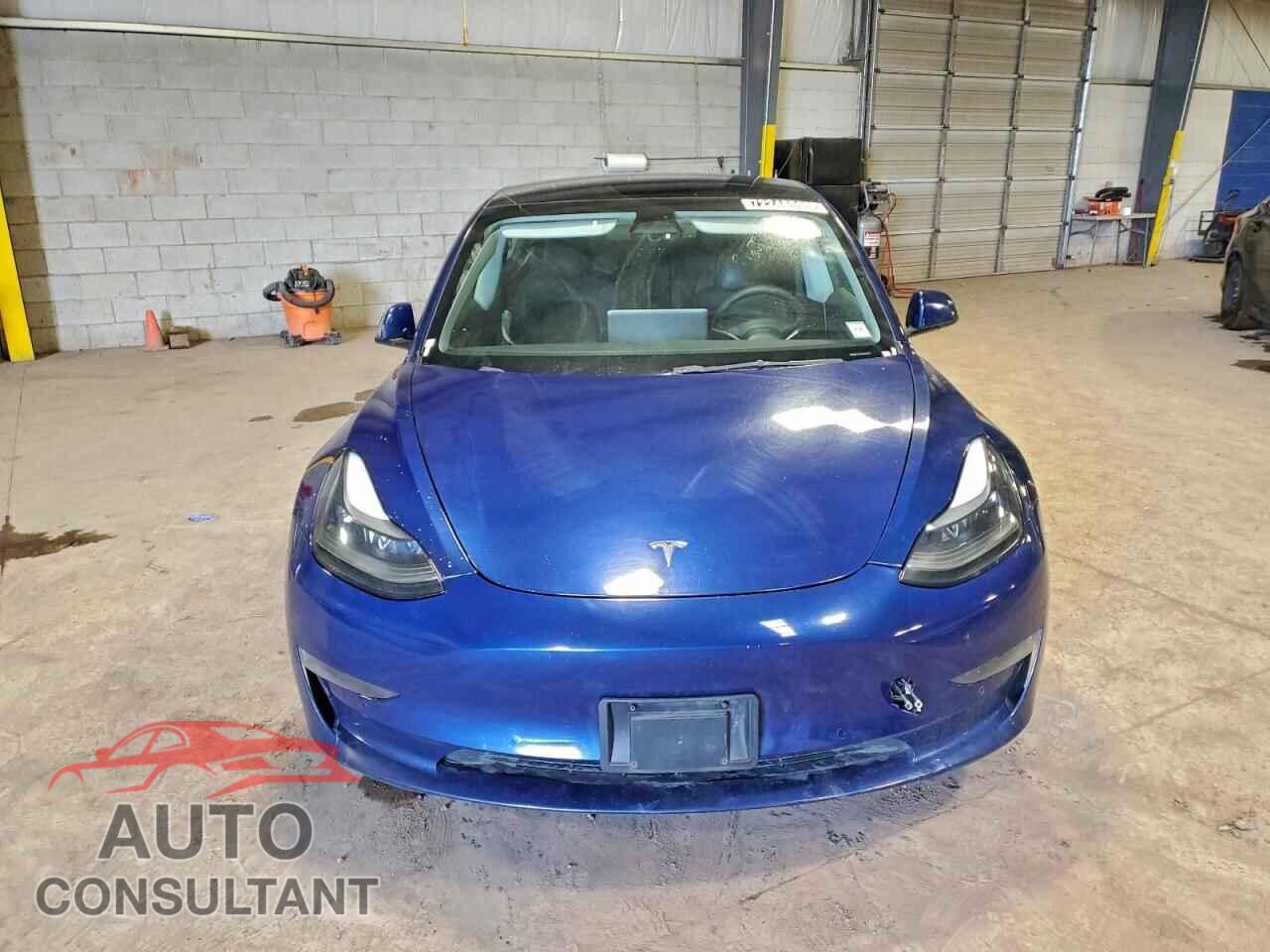 TESLA MODEL 3 2022 - 5YJ3E1EA4NF286921