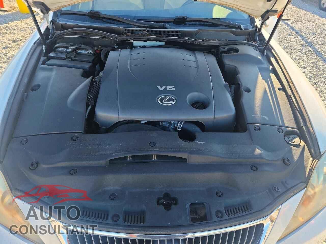 LEXUS IS 2011 - JTHBF5C21B5152990