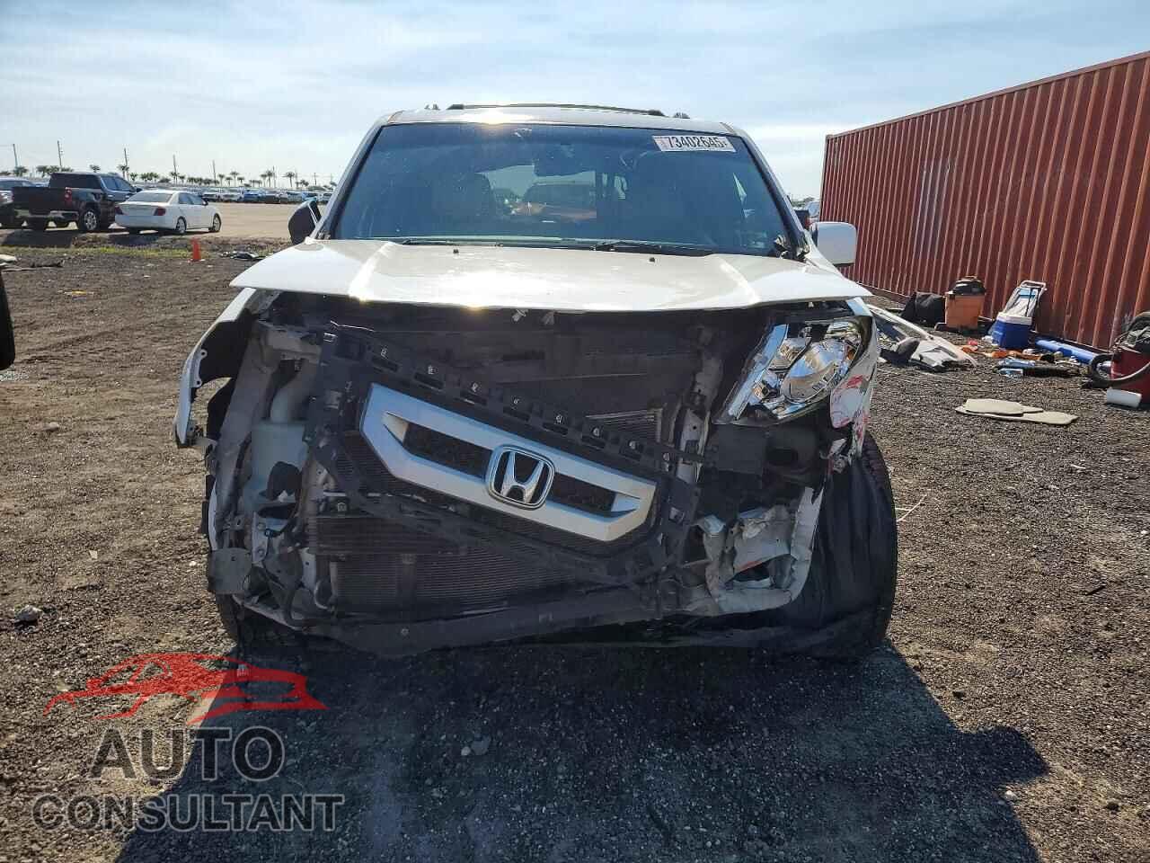 HONDA PILOT 2011 - 5FNYF3H50BB032129