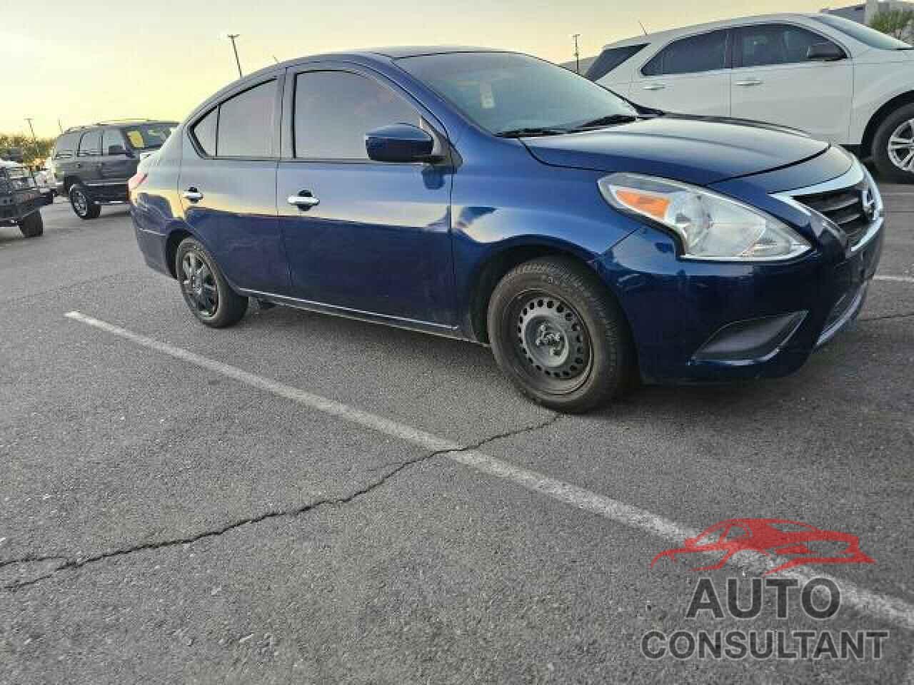 NISSAN VERSA 2019 - 3N1CN7APXKL842971