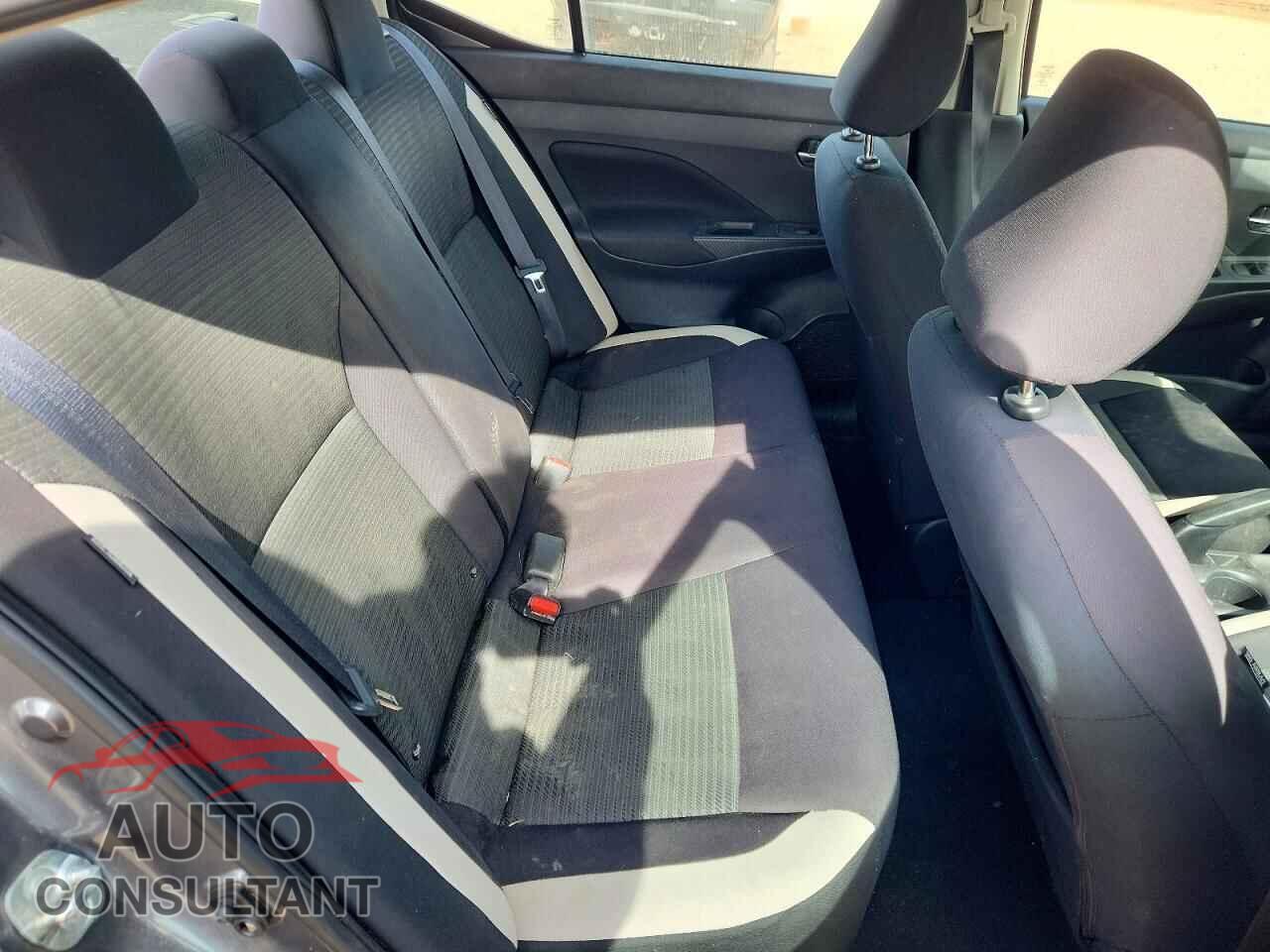 NISSAN VERSA 2021 - 3N1CN8EV8ML824874