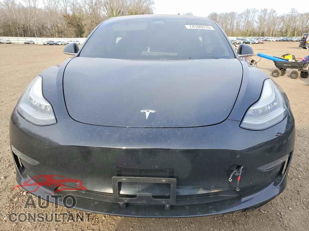 TESLA MODEL 3 2018 - 5YJ3E1EA8JF156909