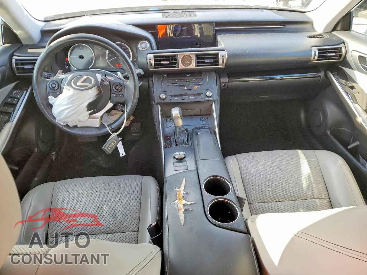 LEXUS IS 2015 - JTHCF1D23F5017821
