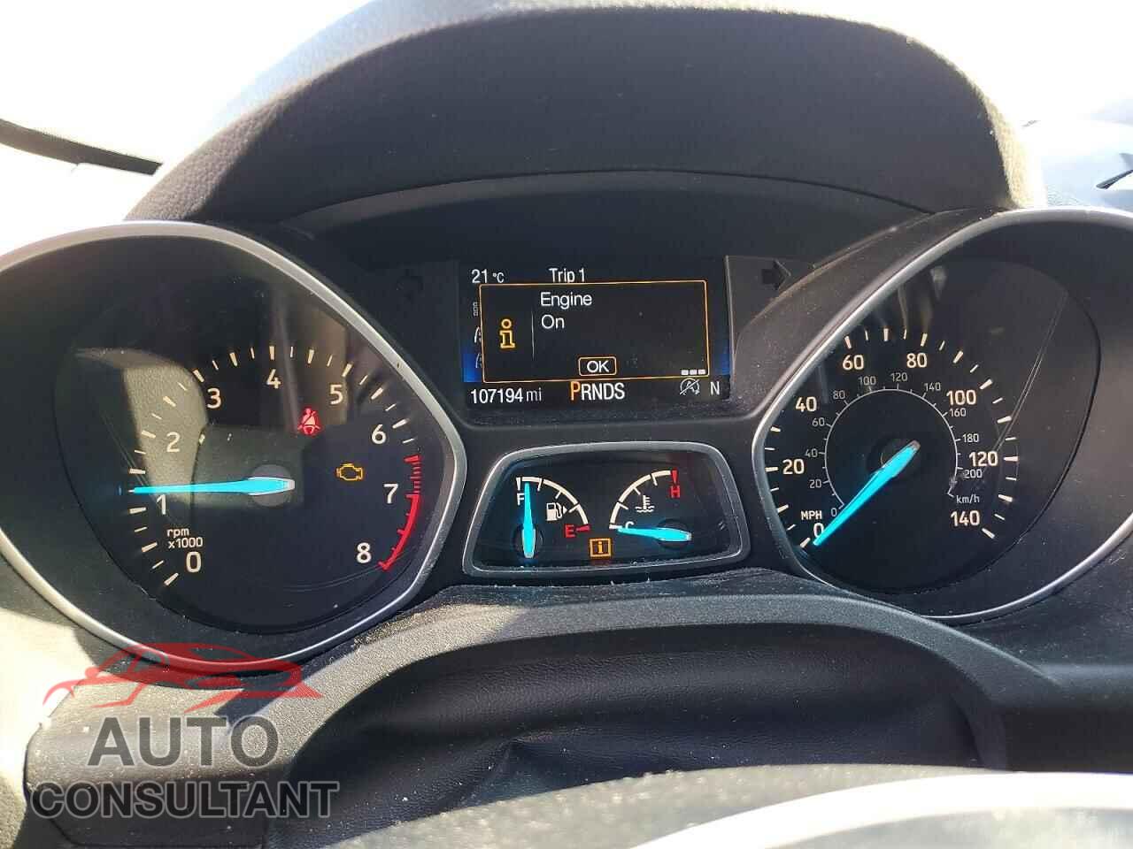 FORD ESCAPE 2017 - 1FMCU9JD7HUB64157