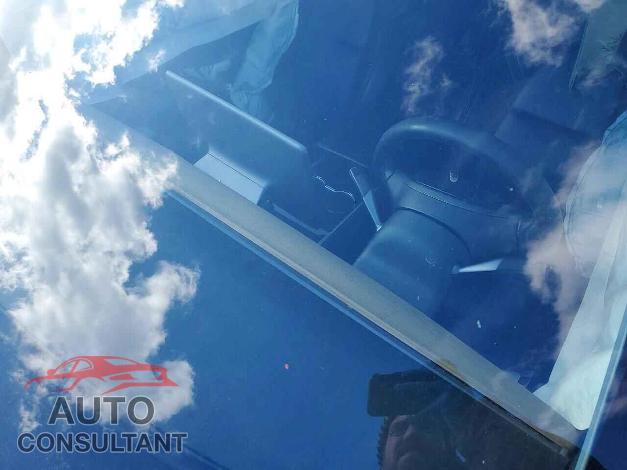 TESLA MODEL 3 2018 - 5YJ3E1EA7JF152818