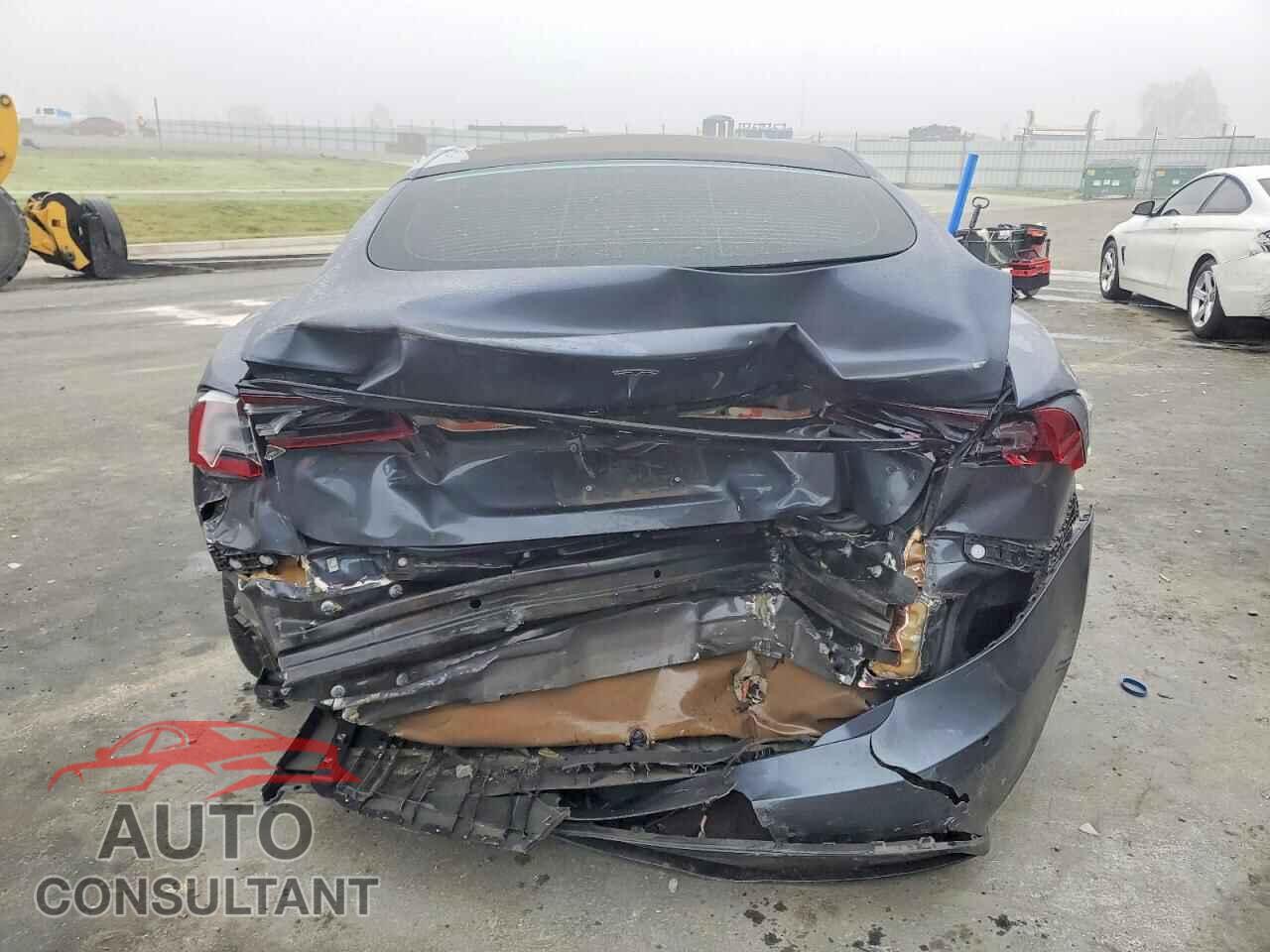 TESLA MODEL S 2021 - 5YJSA1E55MF449679