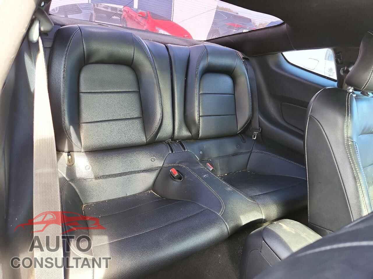 FORD MUSTANG 2017 - 1FA6P8TH4H5205508
