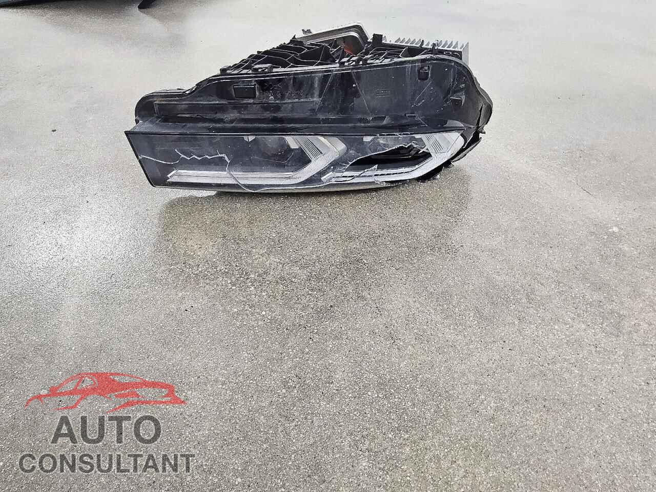 BMW 3 SERIES 2023 - 3MW69FF04P8D58726