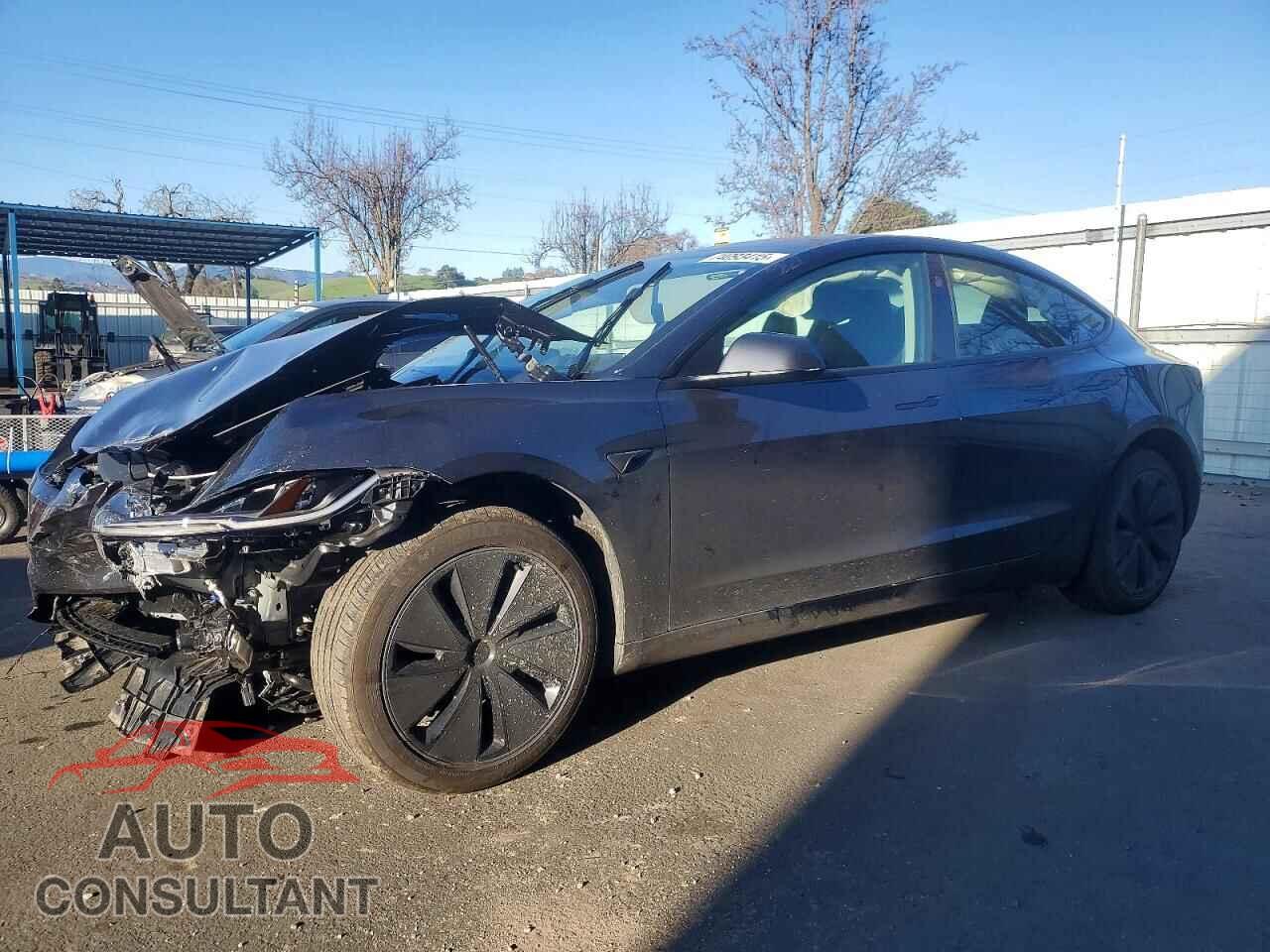 TESLA MODEL 3 2025 - 5YJ3E1EA5SF967729