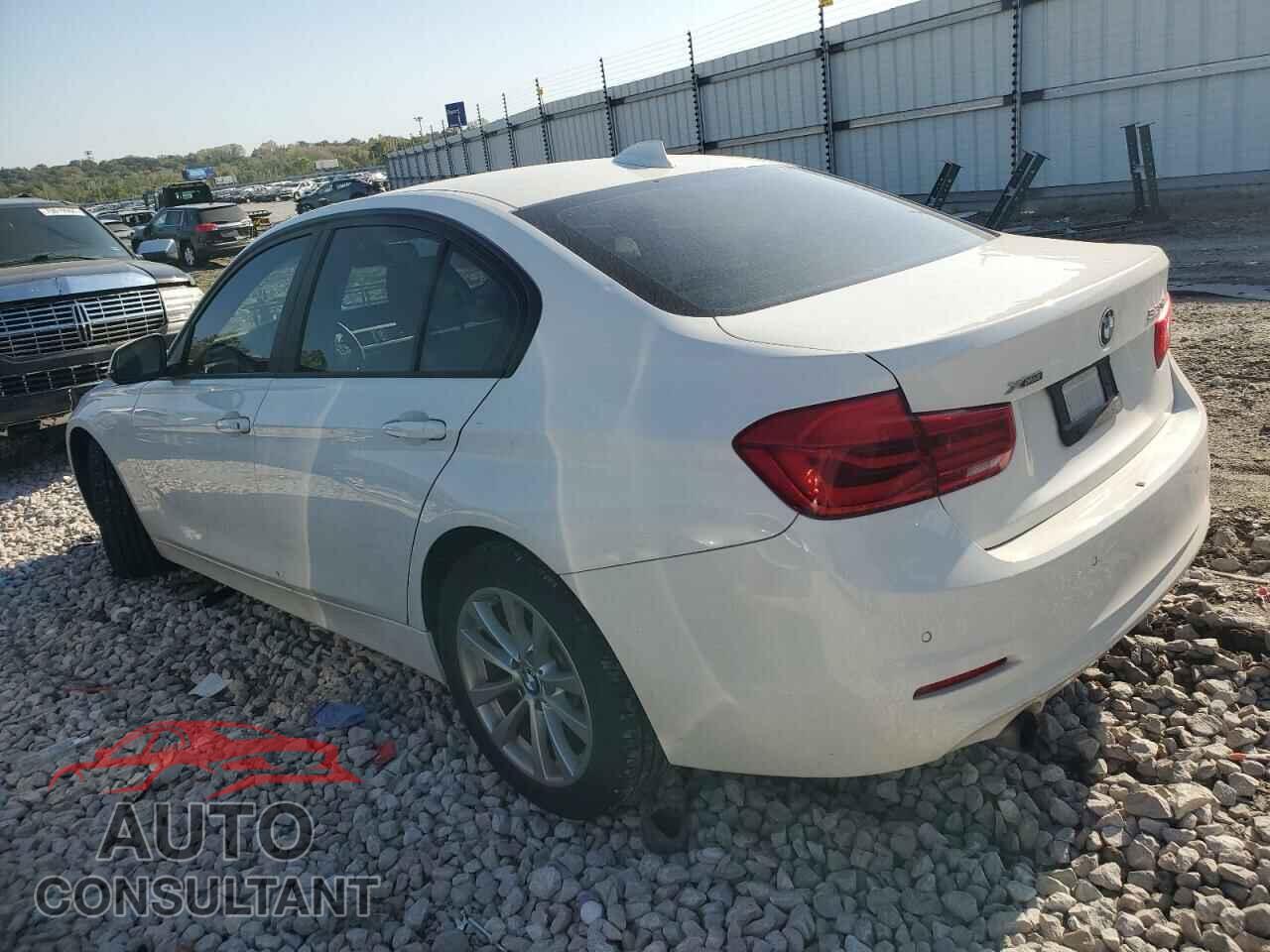 BMW 3 SERIES 2017 - WBA8A3C32HA066897