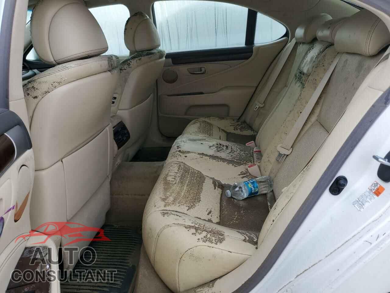LEXUS LS460 2016 - JTHCL5EF6G5026953