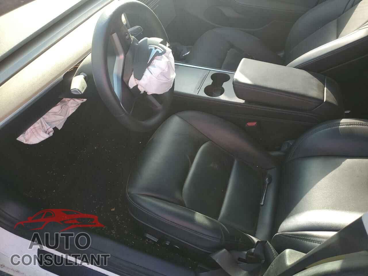 TESLA MODEL 3 2021 - 5YJ3E1EB7MF938082