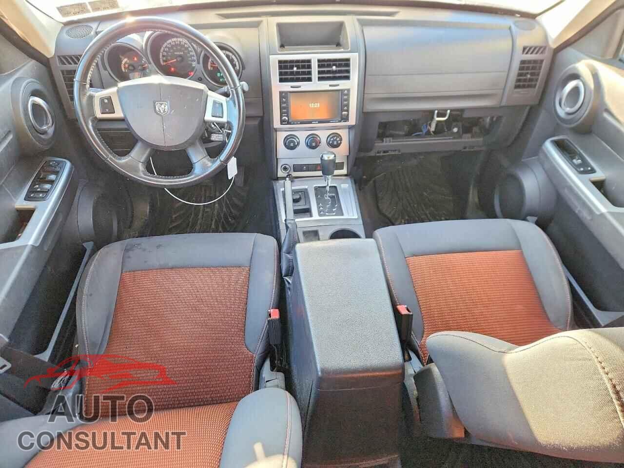 DODGE NITRO 2011 - 1D4PU6GX2BW563904