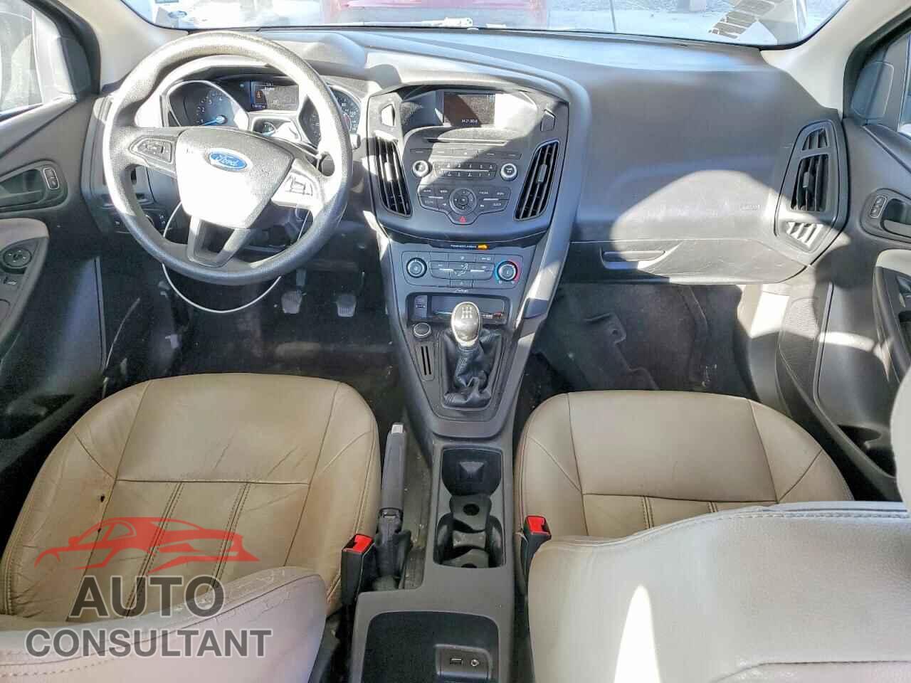 FORD FOCUS 2016 - 1FADP3E2XGL331062