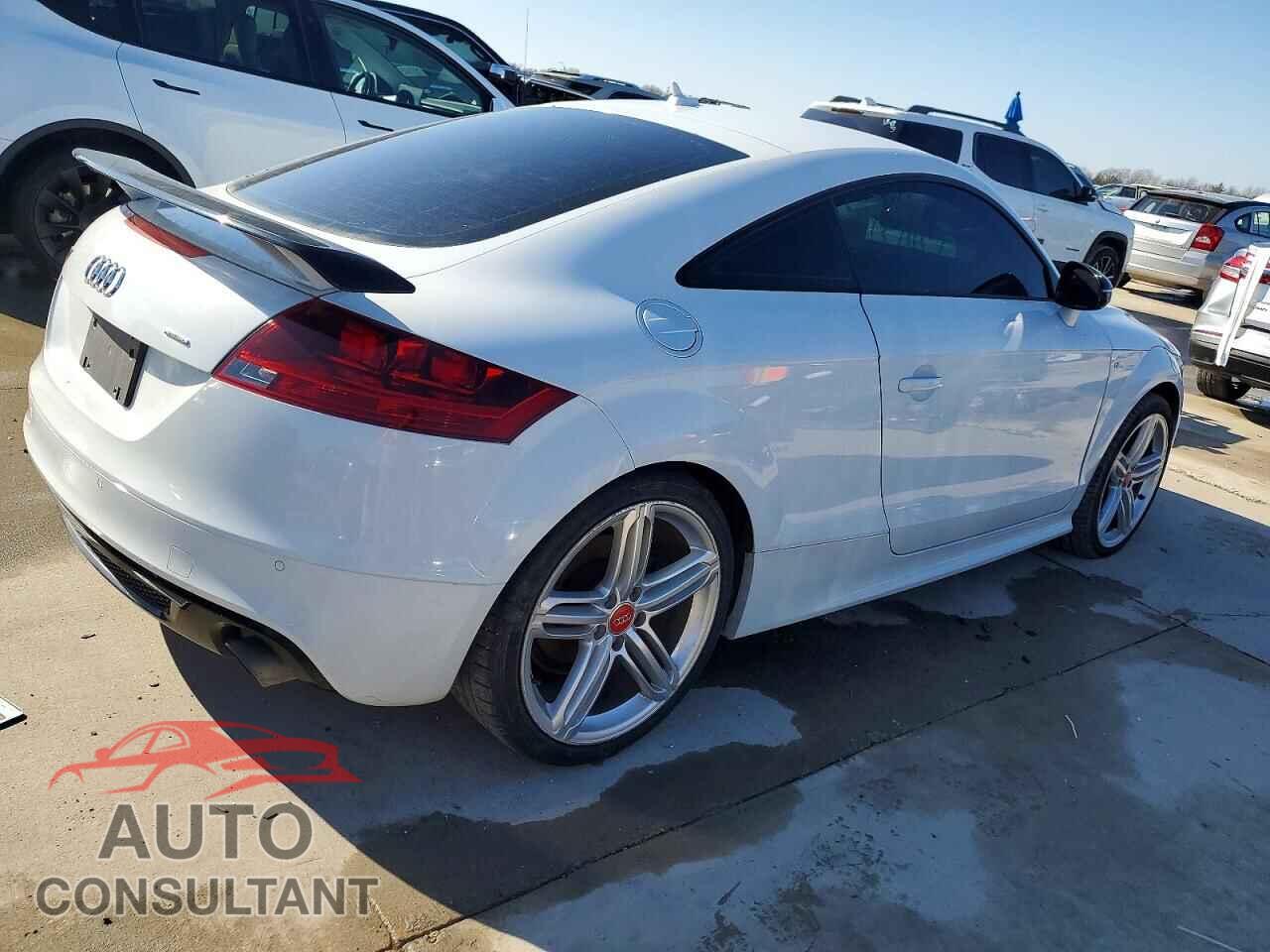 AUDI TT 2015 - TRUBFAFK2F1000208