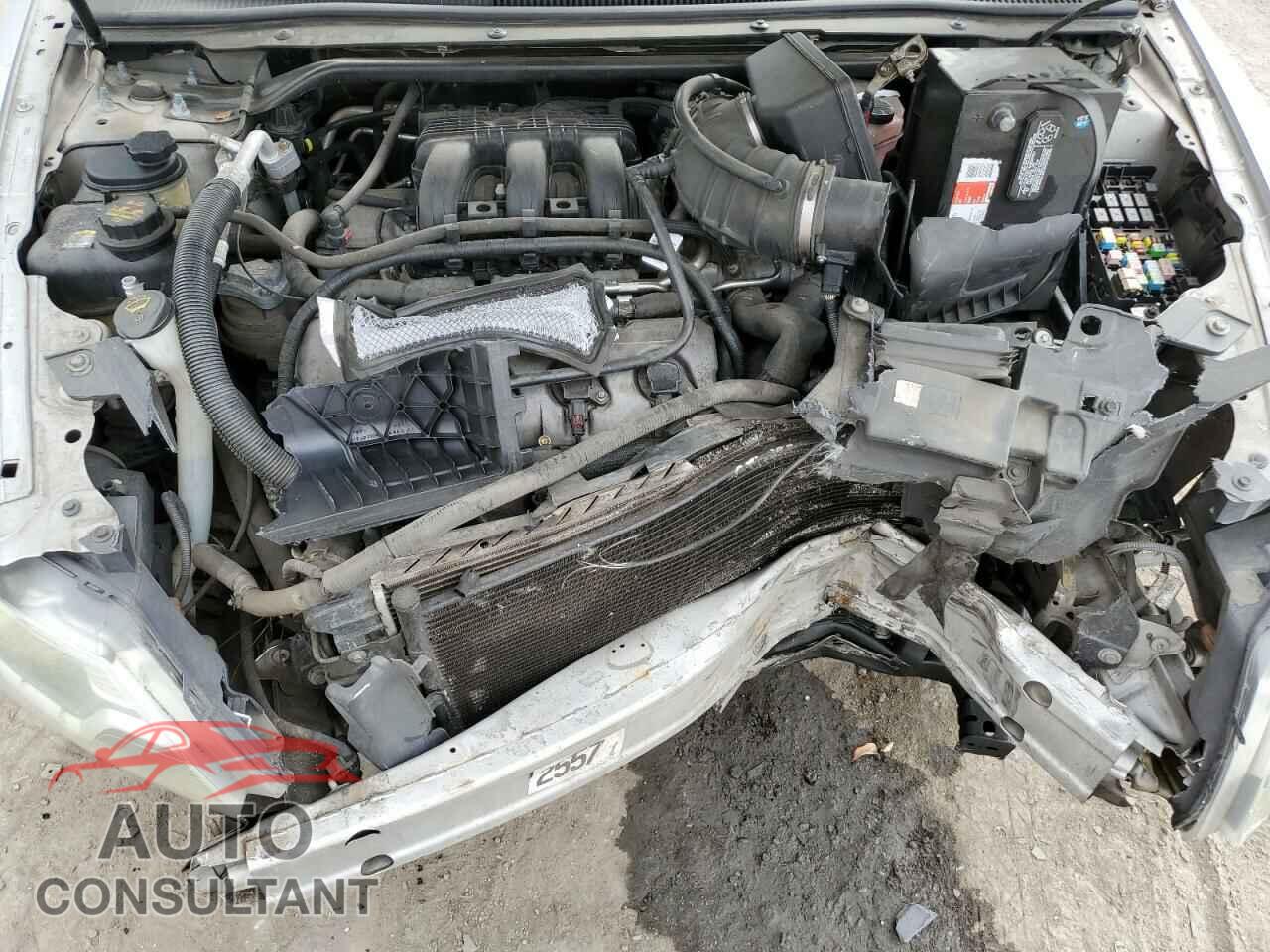FORD TAURUS 2012 - 1FAHP2DW4CG103383