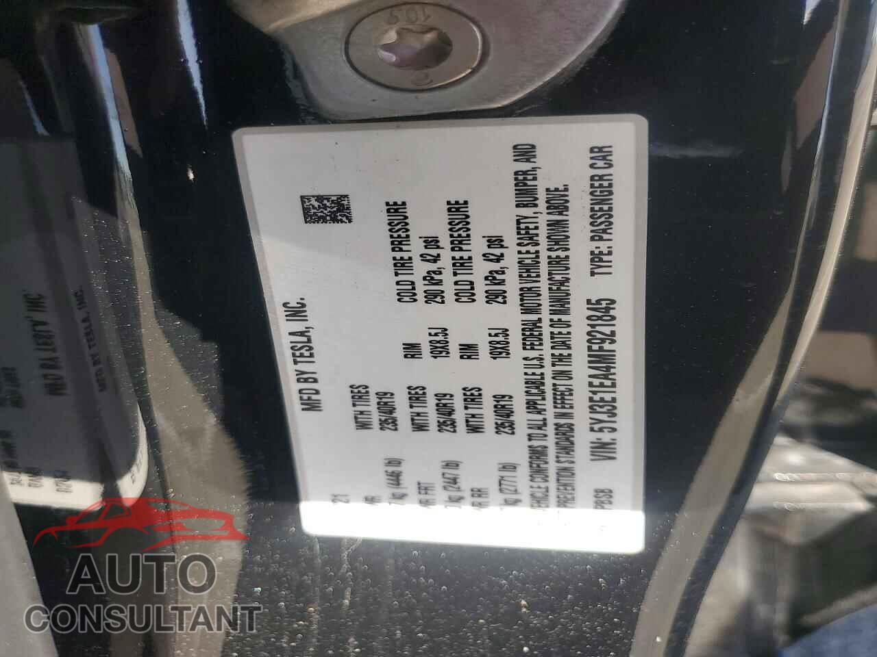 TESLA MODEL 3 2021 - 5YJ3E1EA4MF921845