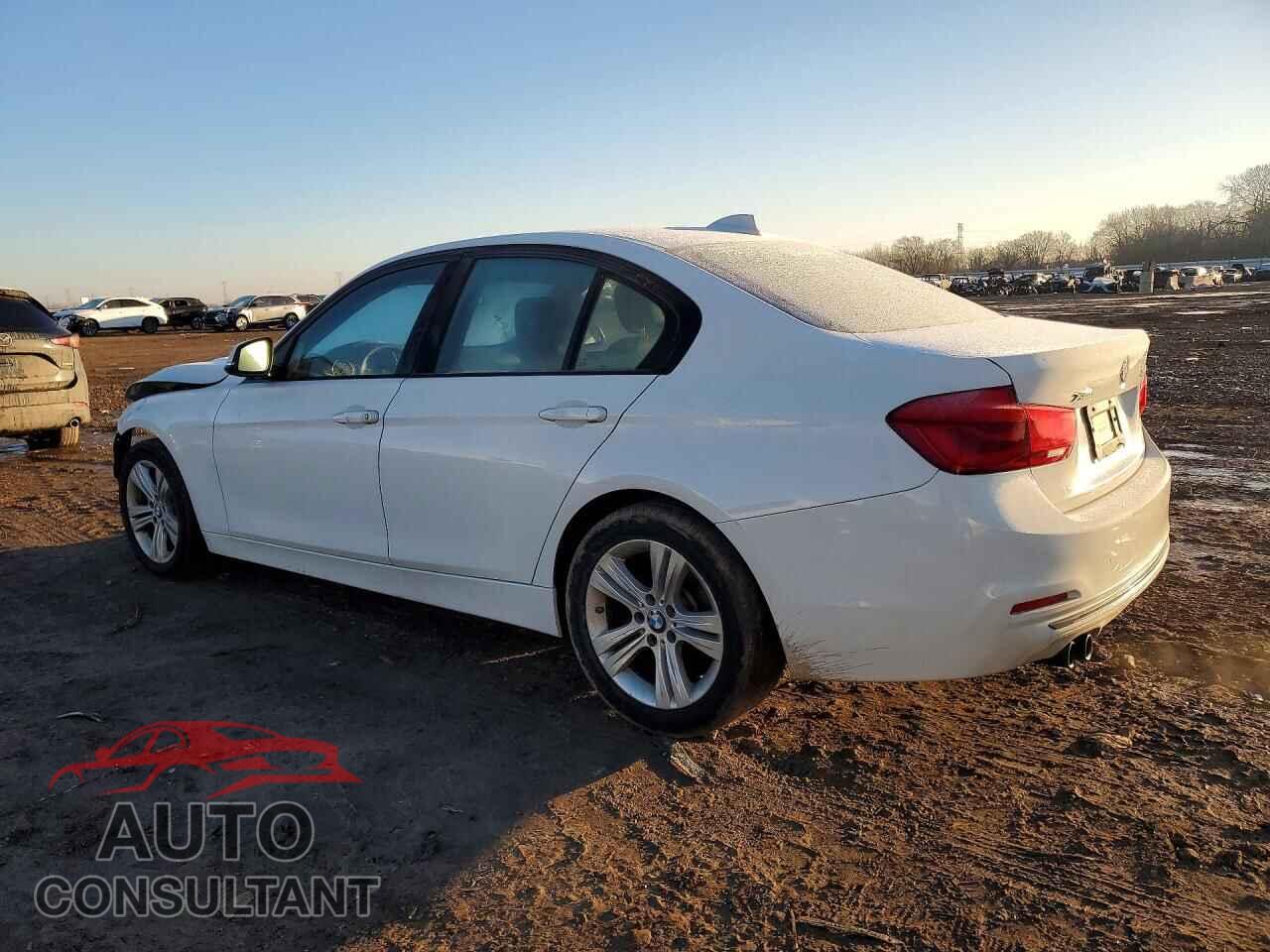 BMW 3 SERIES 2016 - WBA8E3G54GNU01049